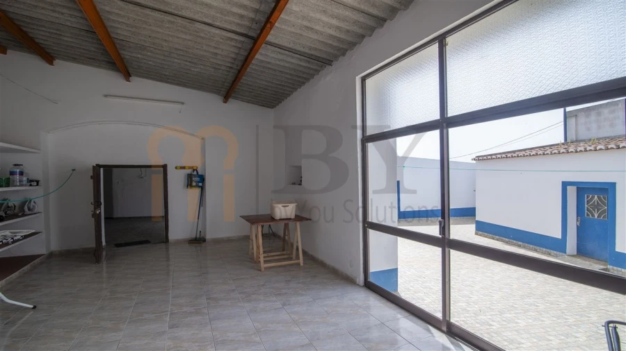 Moradia T8 para Venda em Albernoa e Trindade Foto 23