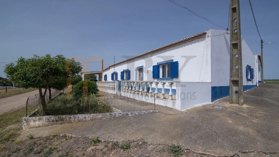 Moradia T8 para Venda em Albernoa e Trindade