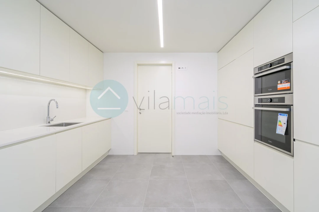 Apartamento T3 para Venda em Campanhã Foto 2