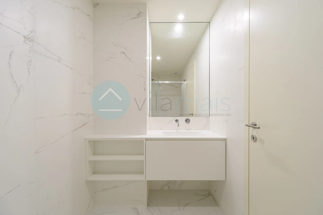 Apartamento T3 para Venda em Campanhã Foto 19