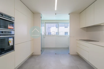 Apartamento T3 para Venda em Campanhã