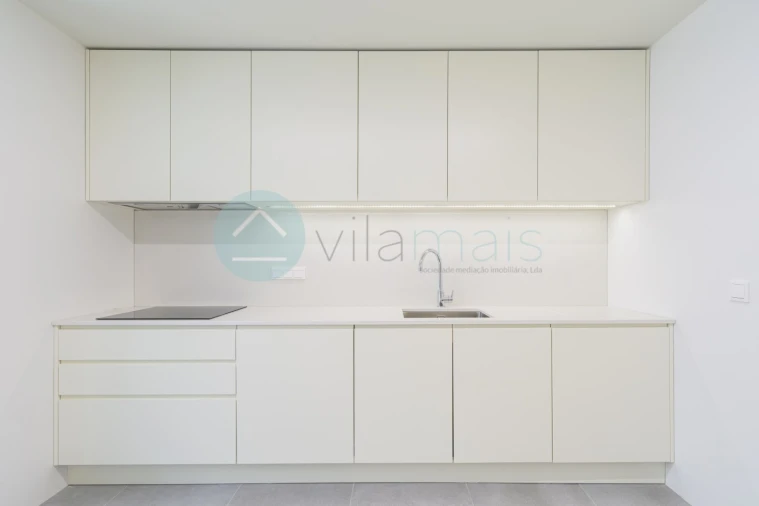 Apartamento T3 para Venda em Campanhã Foto 3