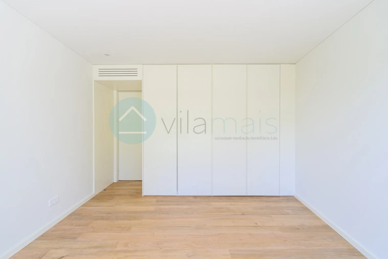 Apartamento T3 para Venda em Campanhã Foto 16