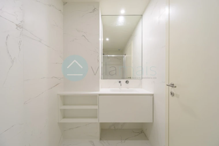 Apartamento T3 para Venda em Campanhã Foto 19