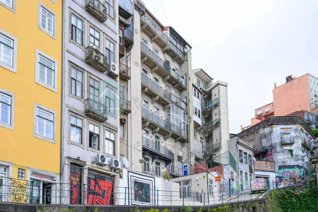 Prédio para Venda em Cedofeita, Santo Ildefonso, Sé, Miragaia, São Nicolau e Vitória Foto 1