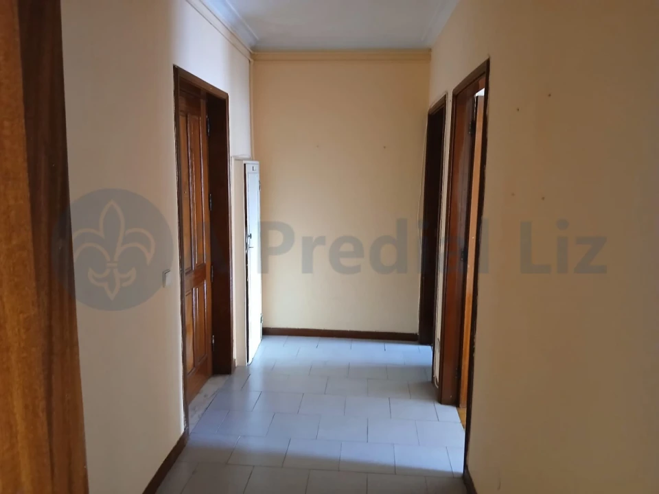 Apartamento T2 para Venda em Cidade da Maia Foto 3
