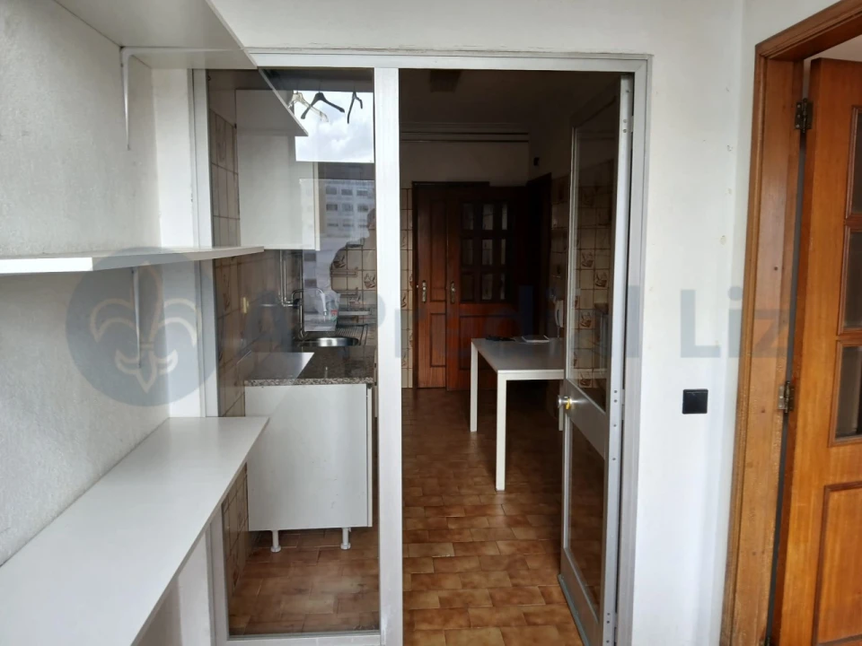 Apartamento T2 para Venda em Cidade da Maia Foto 8