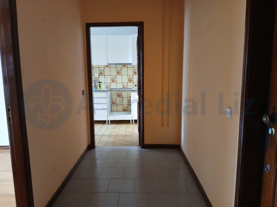 Apartamento T2 para Venda em Cidade da Maia Foto 12
