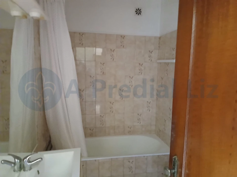 Apartamento T2 para Venda em Cidade da Maia Foto 13
