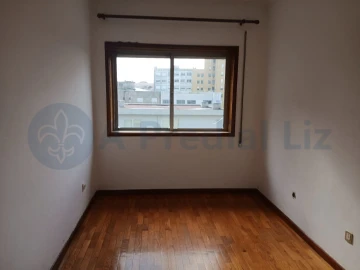 Apartamento T2 para Venda em Cidade da Maia