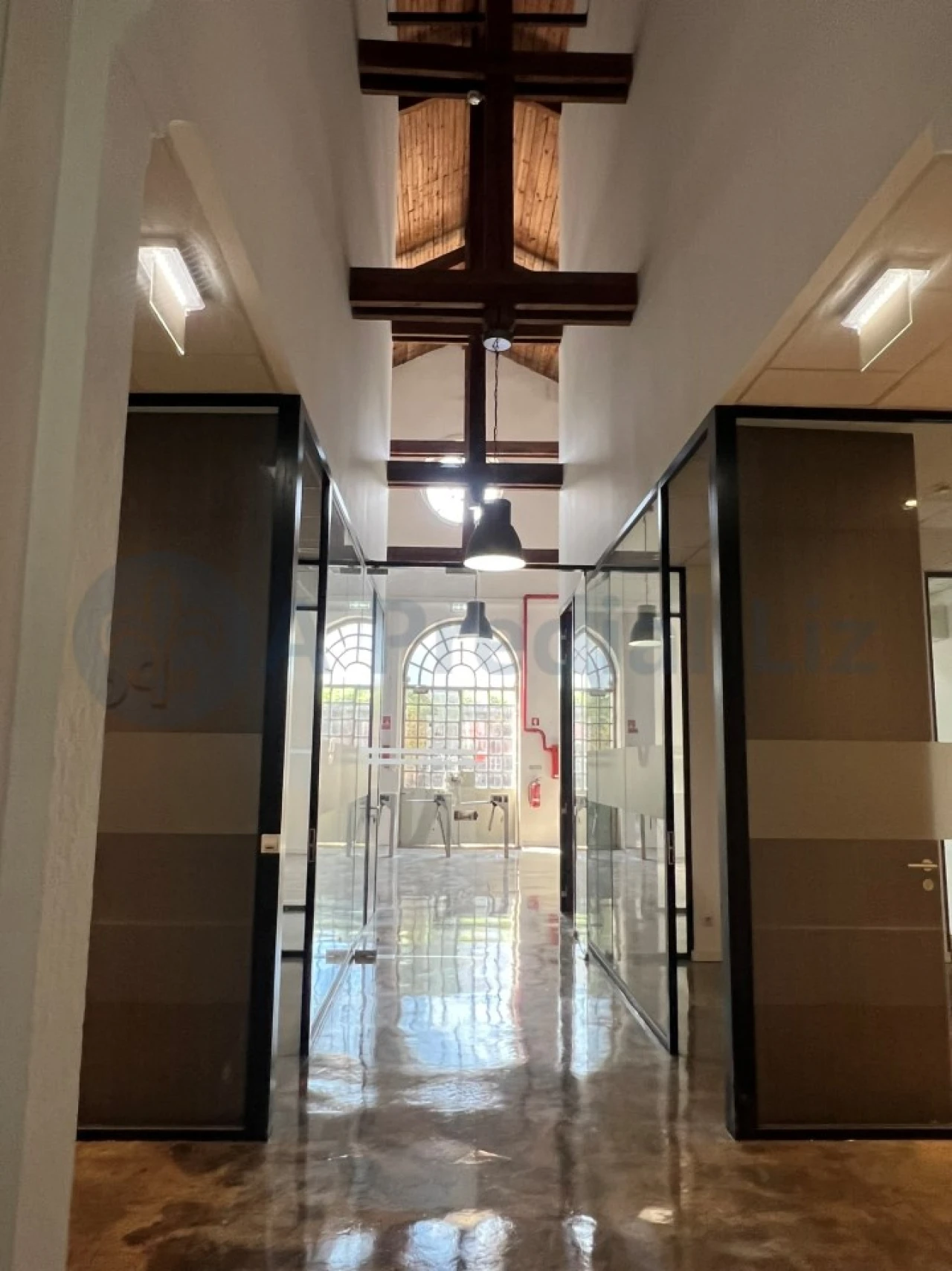Armazém para Arrendamento em Paranhos Foto 4