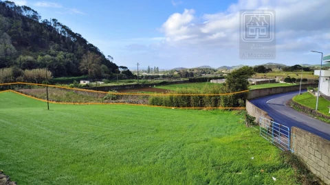 Terreno para Venda em Rosto do Cão (São Roque)