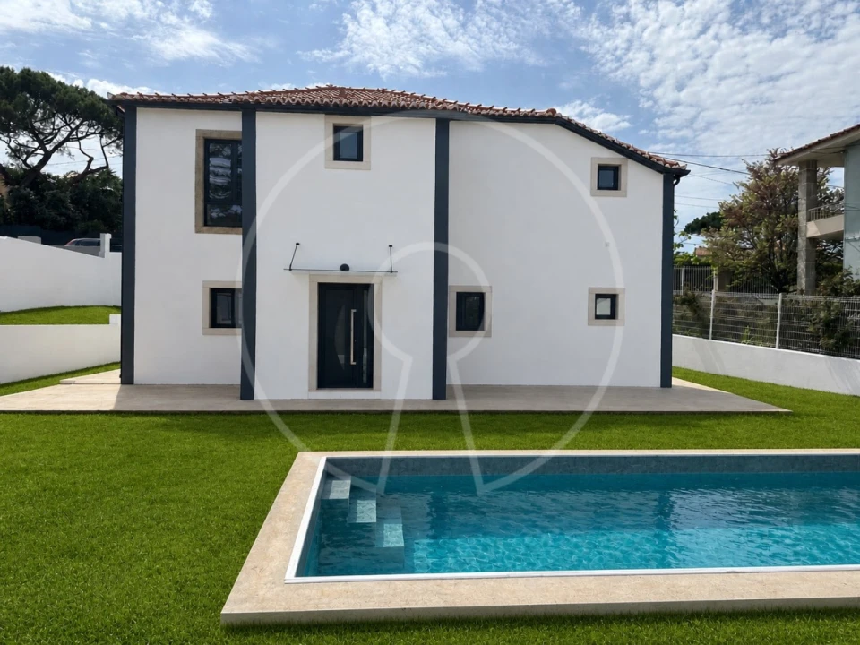 Moradia T5 para Venda em Carcavelos e Parede Foto 3