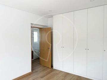 Moradia T5 para Venda em Carcavelos e Parede