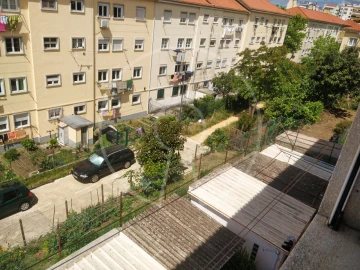 Apartamento T2 para Venda em Alvalade