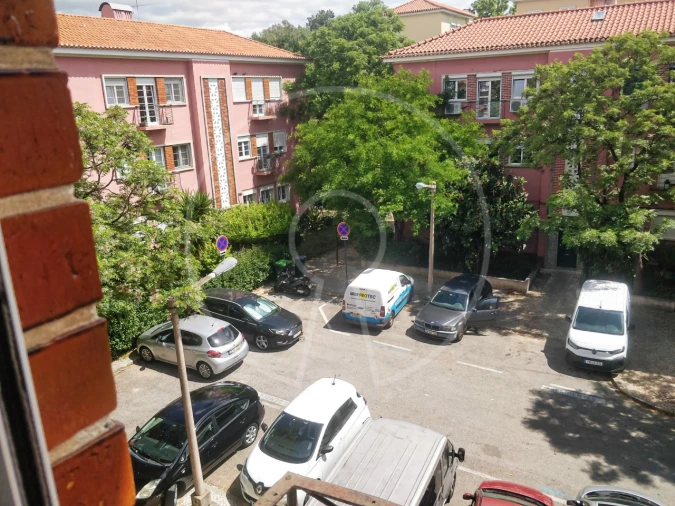 Apartamento T2 para Venda em Alvalade Foto 6