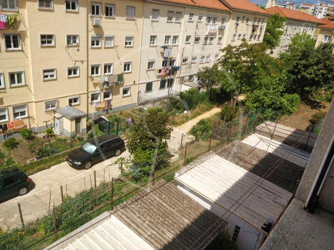 Apartamento T2 para Venda em Alvalade Foto 10