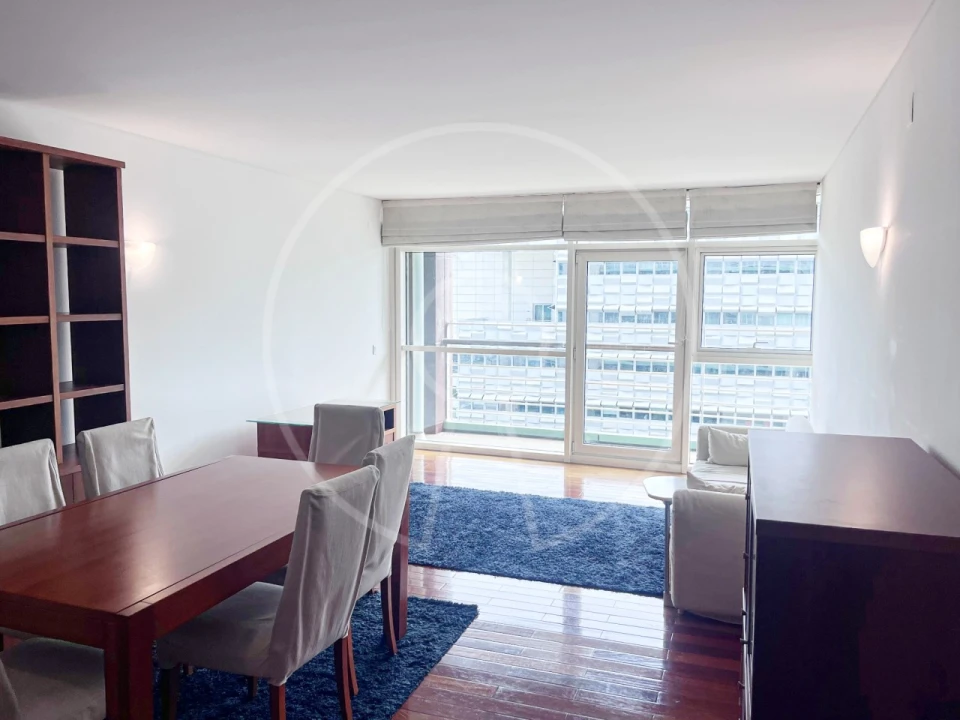 Apartamento T2 para Arrendamento em Parque das Nações Foto 7