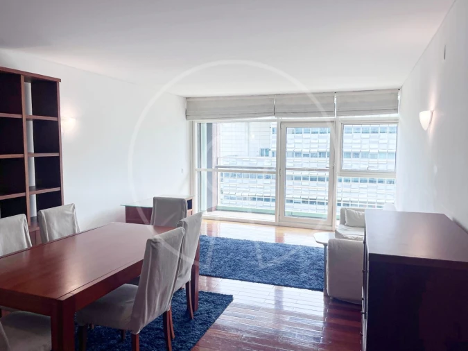 Apartamento T2 para Arrendamento em Parque das Nações Foto 7