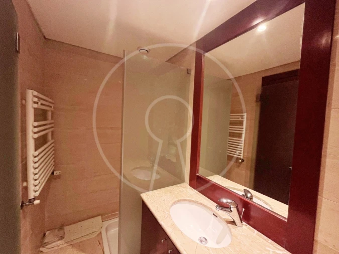 Apartamento T2 para Arrendamento em Parque das Nações Foto 14