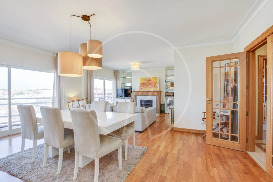 Apartamento T4 para Venda em Cascais e Estoril Foto 4