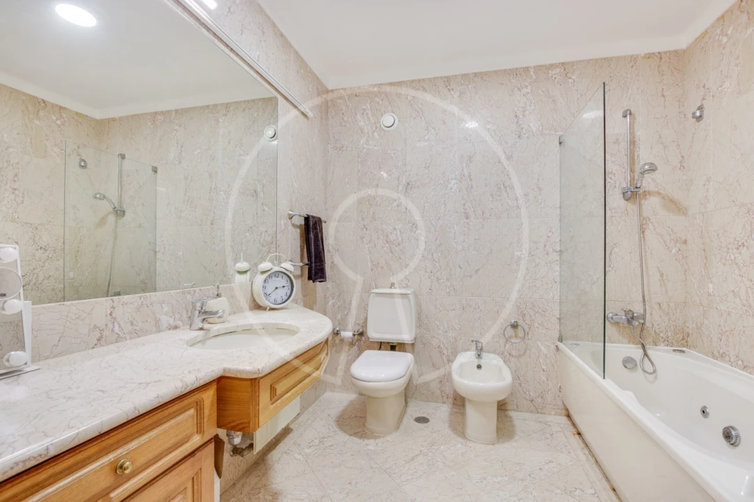 Apartamento T4 para Venda em Cascais e Estoril Foto 20