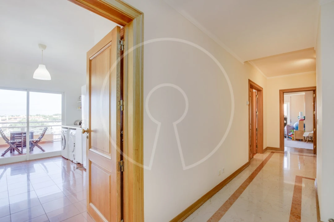 Apartamento T4 para Venda em Cascais e Estoril Foto 12