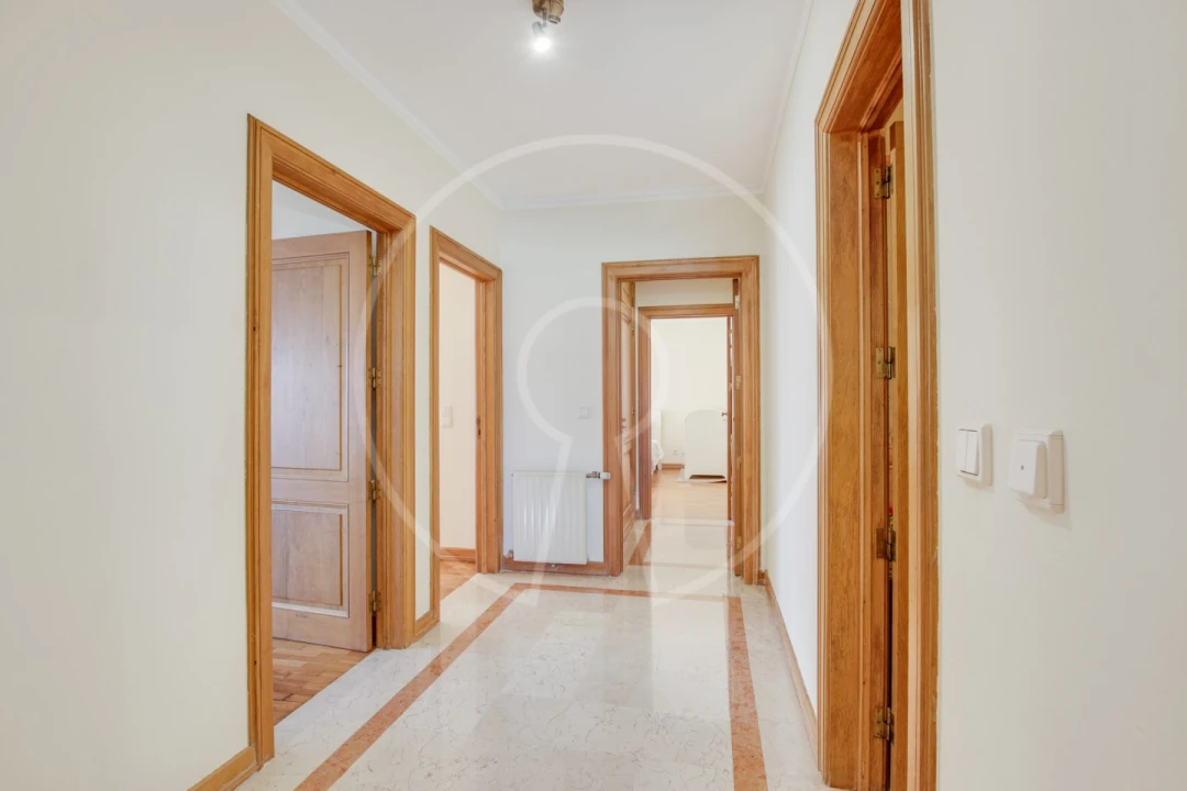 Apartamento T4 para Venda em Cascais e Estoril Foto 16