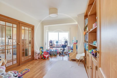 Apartamento T4 para Venda em Cascais e Estoril