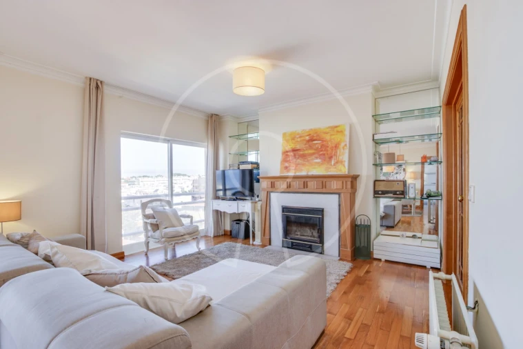 Apartamento T4 para Venda em Cascais e Estoril Foto 2