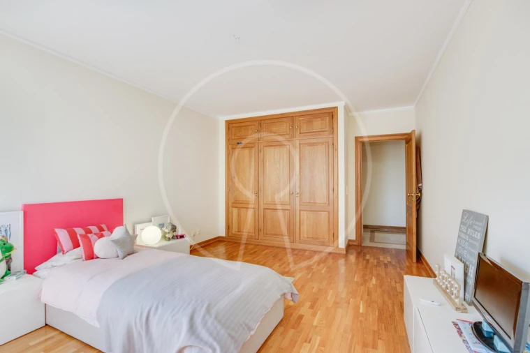 Apartamento T4 para Venda em Cascais e Estoril Foto 25