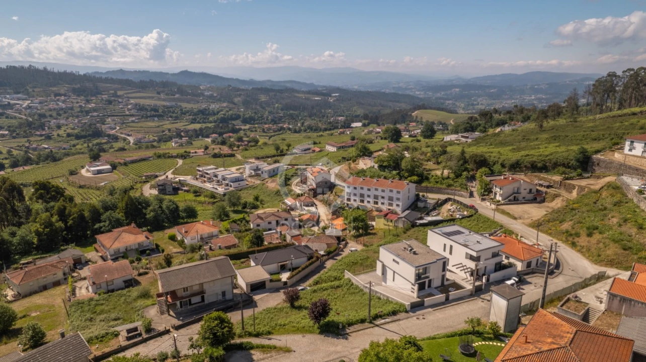 Terreno para Venda em Figueiró (Santiago e Santa Cristina) Foto 7