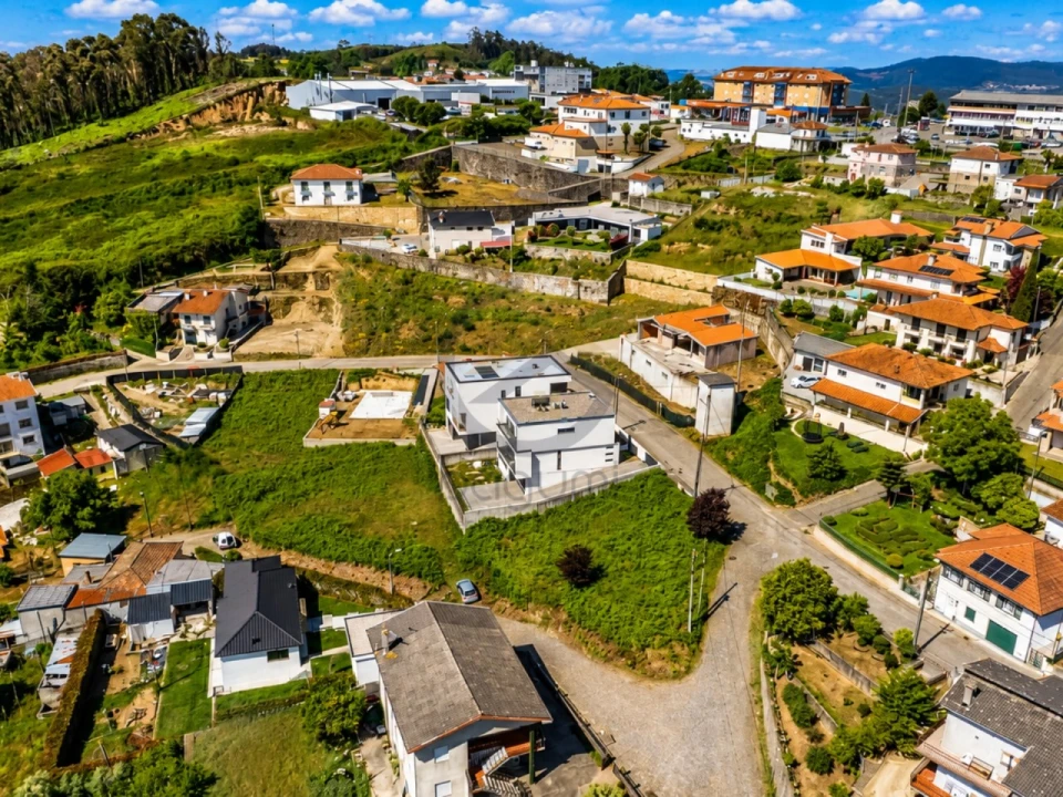 Terreno para Venda em Figueiró (Santiago e Santa Cristina) Foto 7