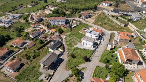 Terreno para Venda em Figueiró (Santiago e Santa Cristina)
