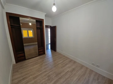 Moradia T3 para Venda em Queluz e Belas