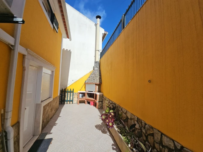 Moradia T3 para Venda em Queluz e Belas Foto 5