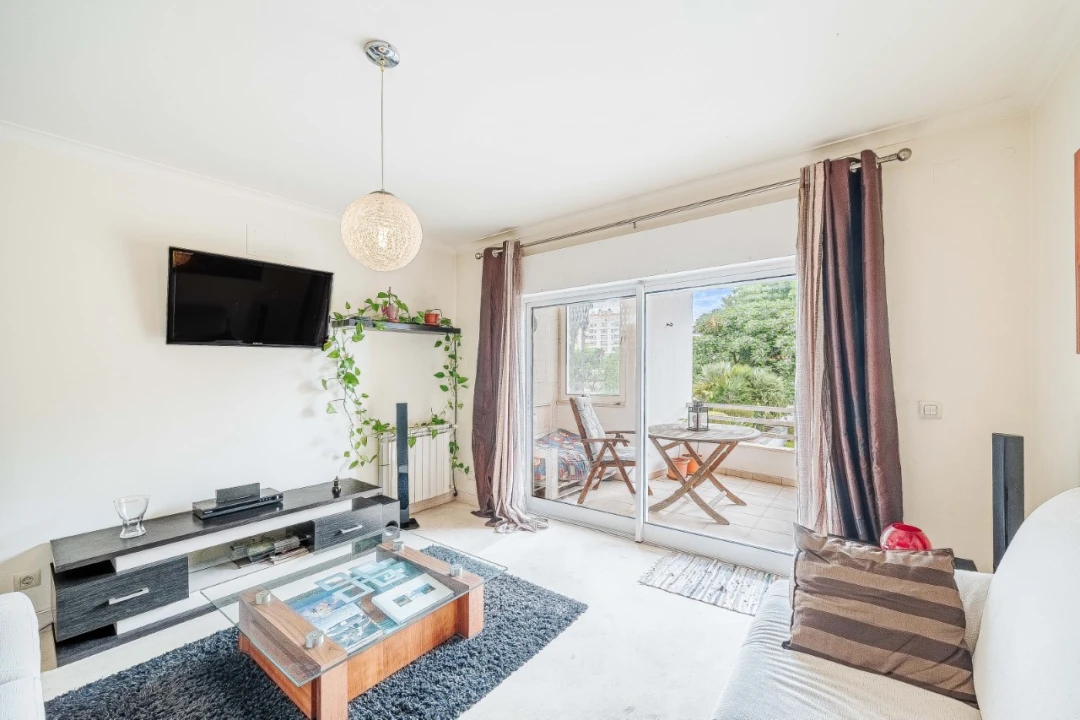 Apartamento T3 para Venda em Carcavelos e Parede Foto 13