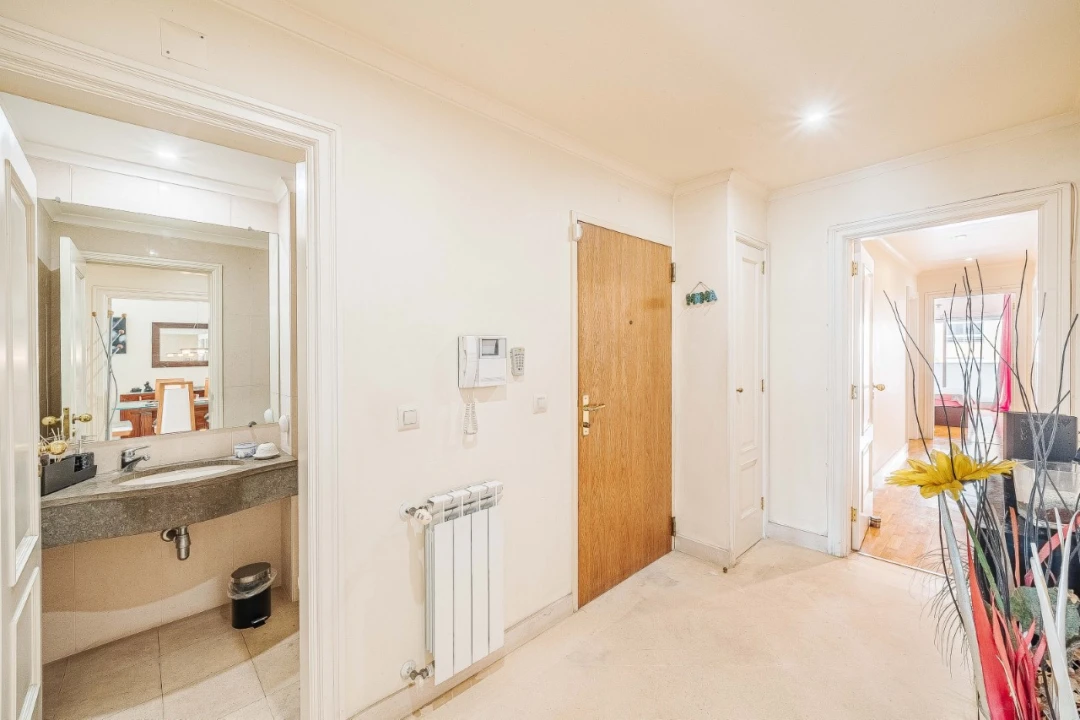 Apartamento T3 para Venda em Carcavelos e Parede Foto 21