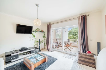 Apartamento T3 para Venda em Carcavelos e Parede