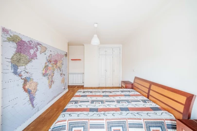 Apartamento T3 para Venda em Carcavelos e Parede