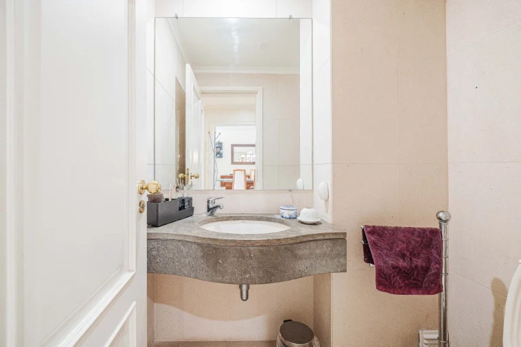 Apartamento T3 para Venda em Carcavelos e Parede Foto 19