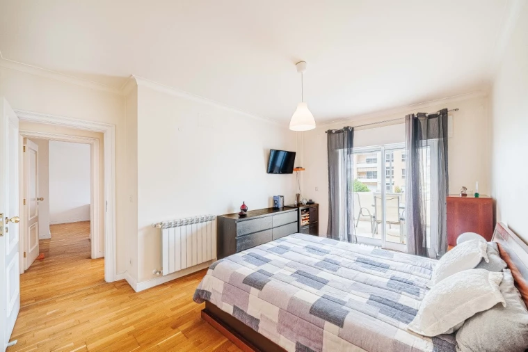 Apartamento T3 para Venda em Carcavelos e Parede Foto 34