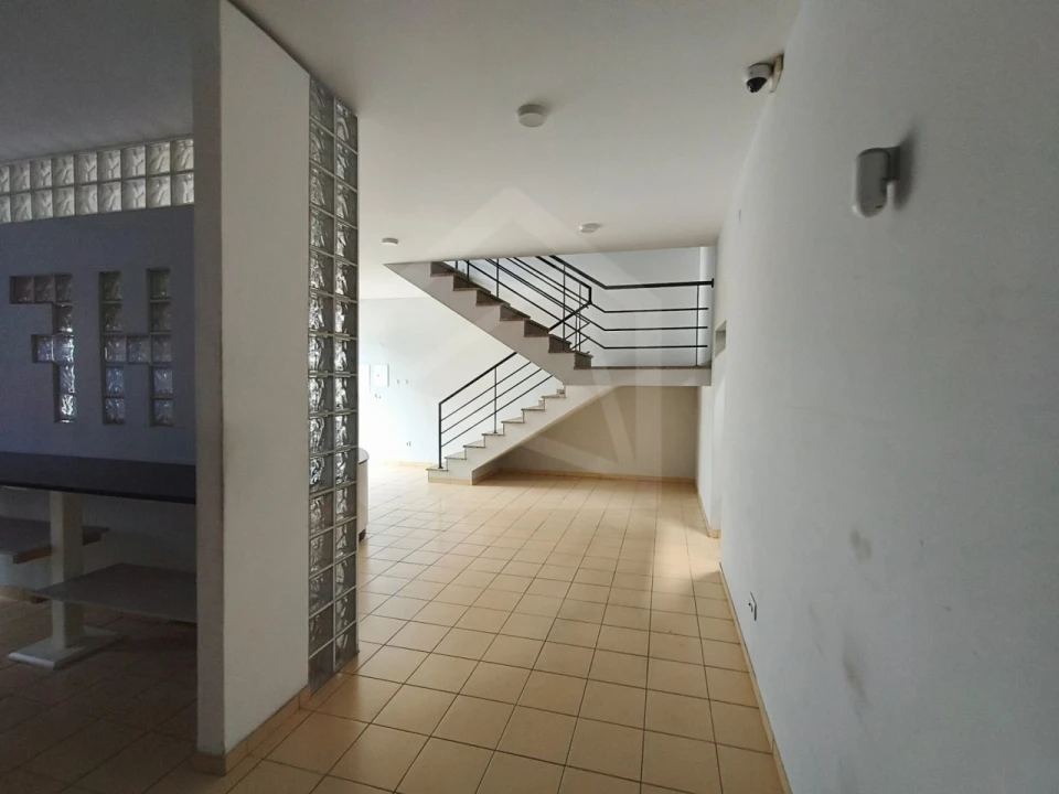 Armazém para Arrendamento em Vila Chã, Codal e Vila Cova de Perrinho Foto 18