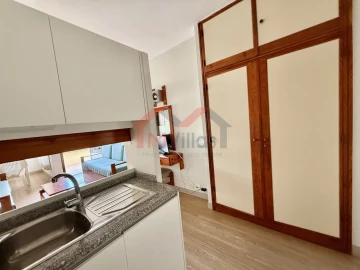 Apartamento para Venda em Monte Gordo