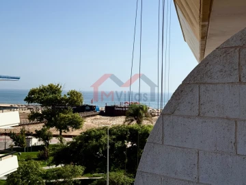 Apartamento para Venda em Monte Gordo