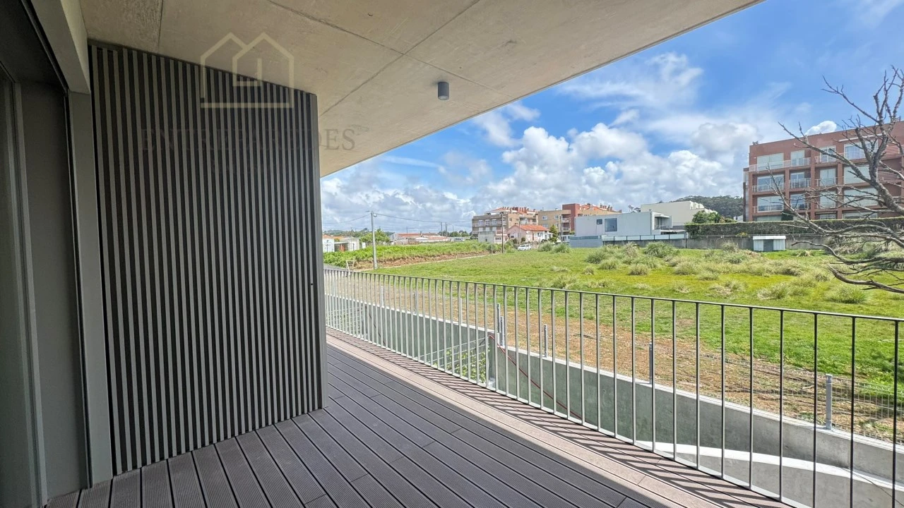 Apartamento T1 para Venda em São Felix da Marinha Foto 33