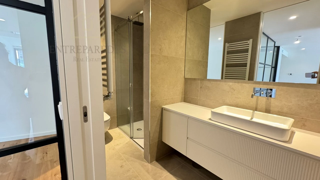 Apartamento T1 para Venda em São Felix da Marinha Foto 23