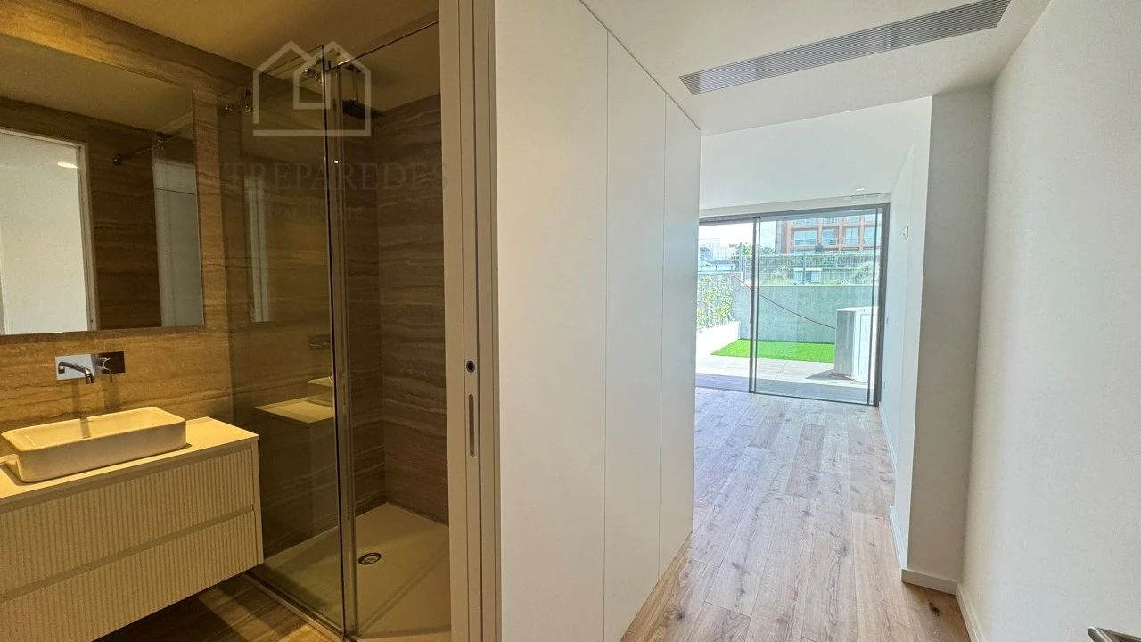 Apartamento T1 para Venda em São Felix da Marinha Foto 25