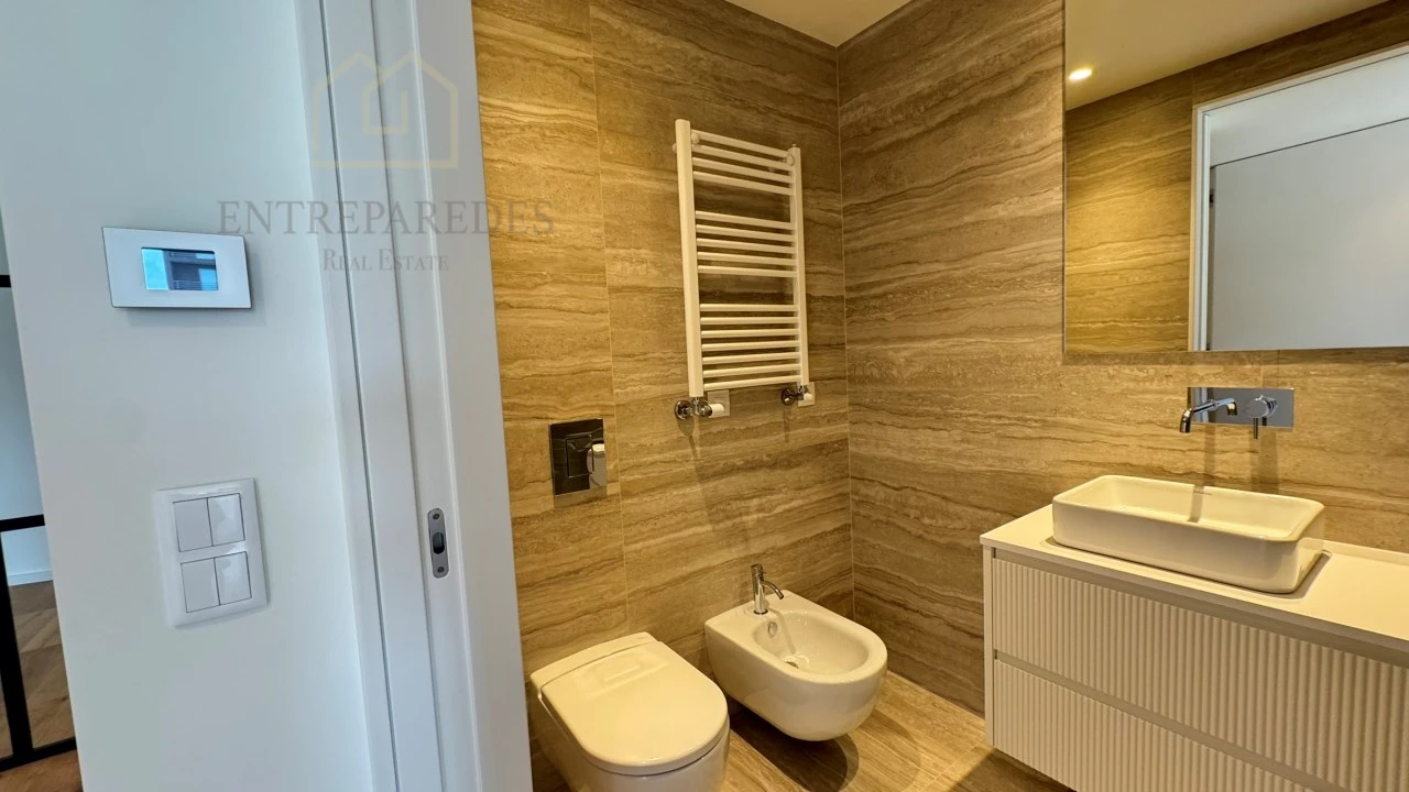 Apartamento T1 para Venda em São Felix da Marinha Foto 27
