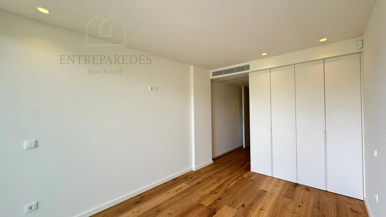 Apartamento T1 para Venda em São Felix da Marinha Foto 32